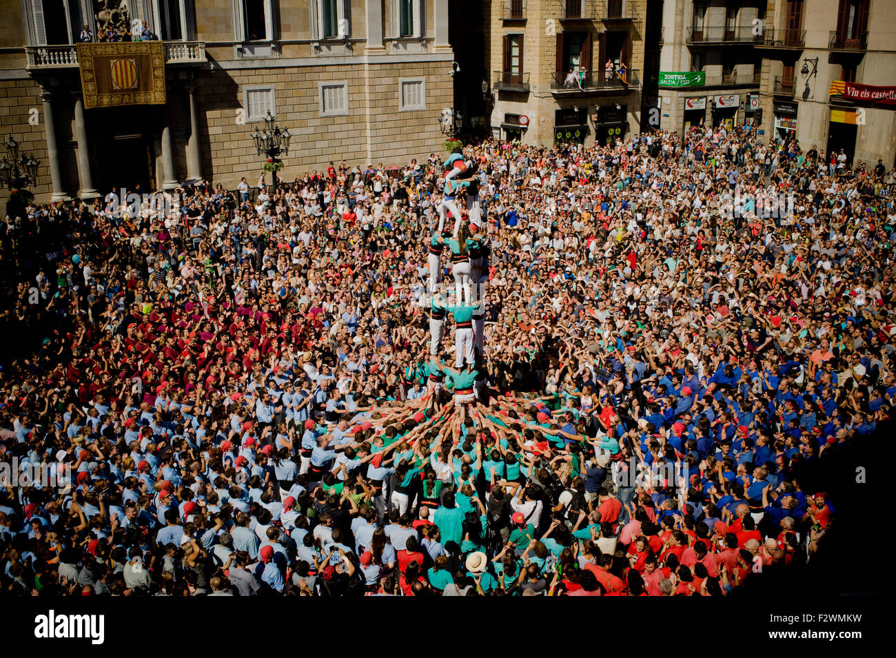 Barcelona, Spain. 24th Sep, 2015. A human tower (castell in catalan) is  built in Barcelona on 24 September, 2015. For the Merce Festival (Festes de  la Merce) has been held the traditional