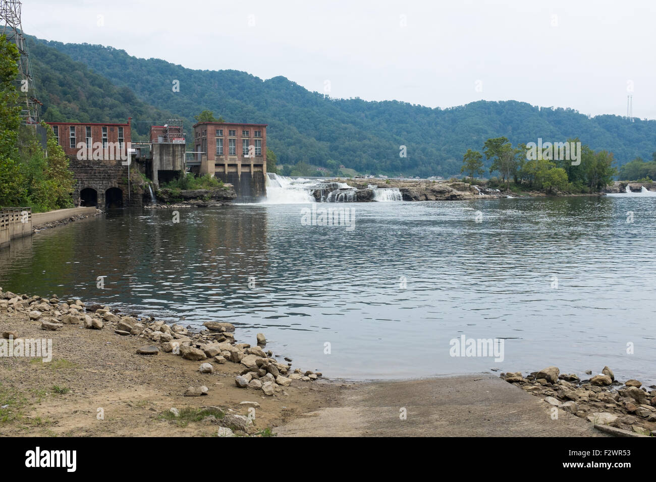 Kanawha Falls on the Kanawha River at Glen Ferris in West Virginia, USA