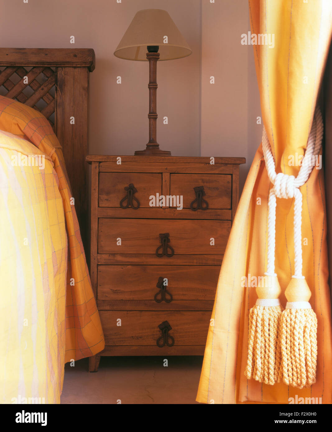 Wooden rope bed hi-res stock photography and images - Alamy