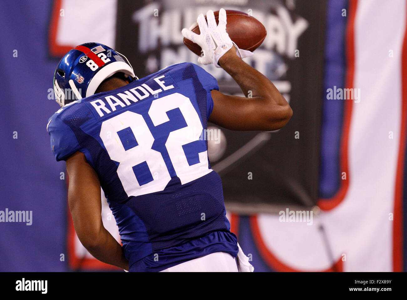 East Rutherford, New Jersey, USA. 24th September, 2015. New York Giants wide receiver Rueben Randle (82) reacts to his touchdown catch during the NFL game between the Washington Redskins and the New York Giants at MetLife Stadium in East Rutherford, New Jersey. The New York Giants won 32-21. Christopher Szagola/CSM/Alamy Live News Stock Photo