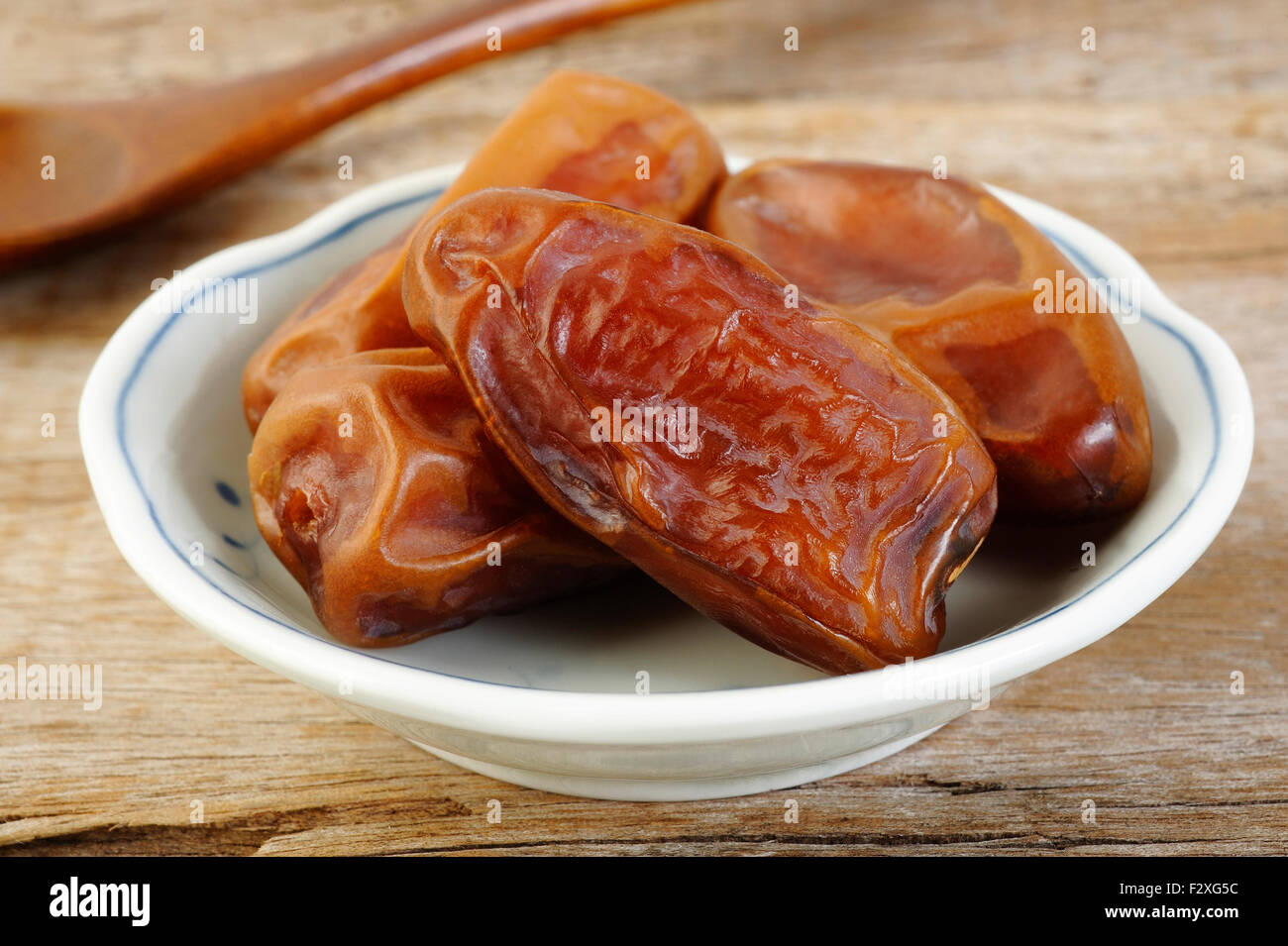 Fruits and vegetables bowl hires stock photography and images Alamy
