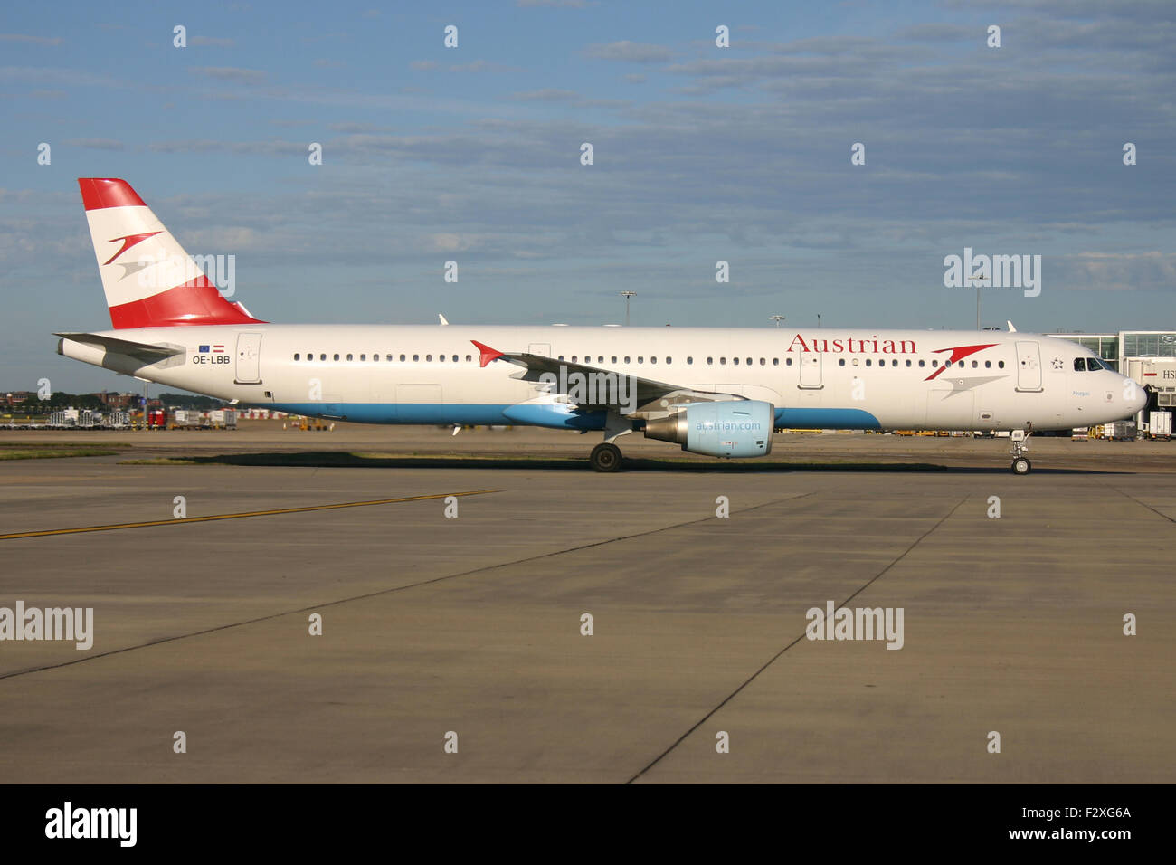 AUSTRIAN A321 Stock Photo
