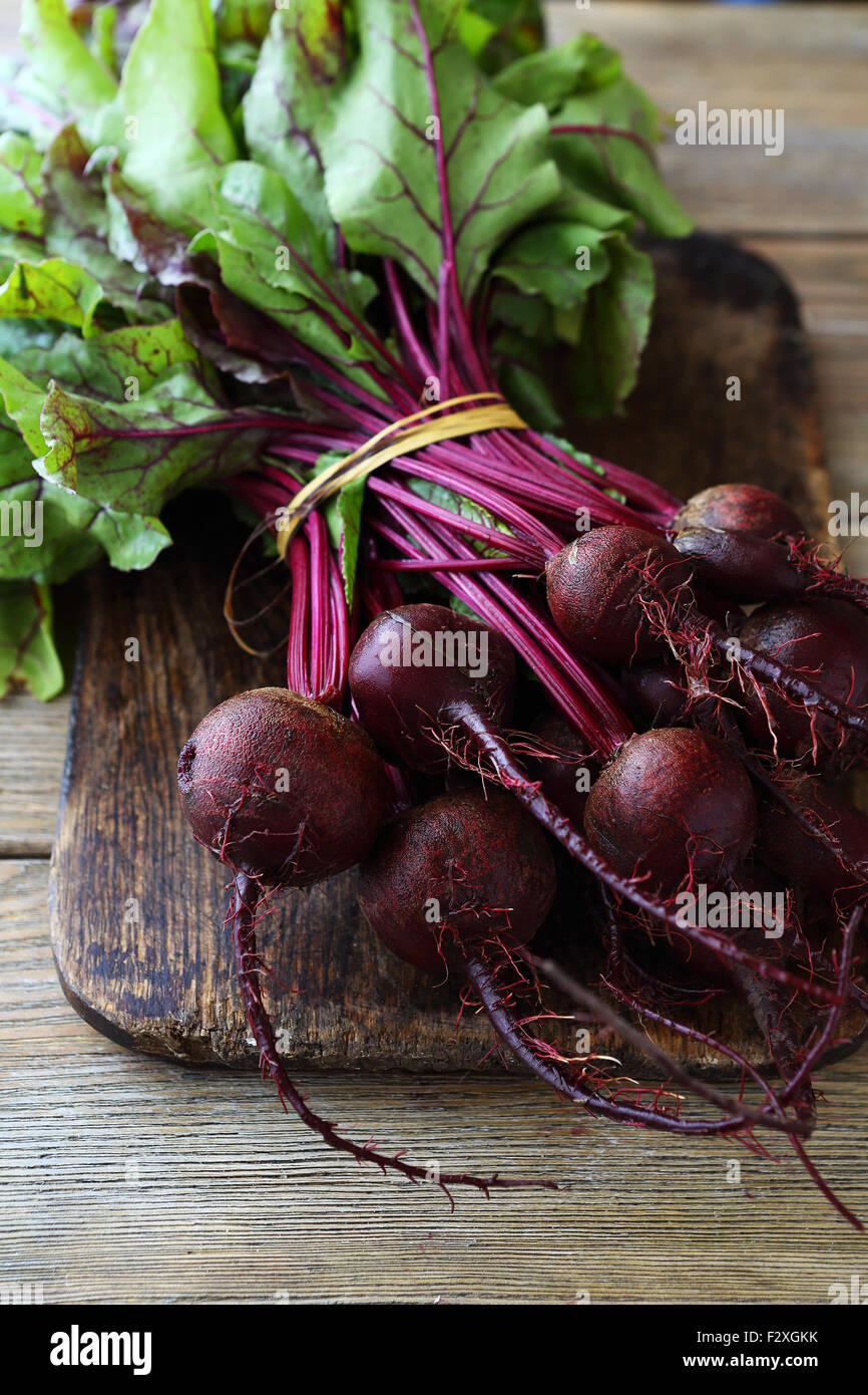 Cutting beetroots hi-res stock photography and images - Alamy