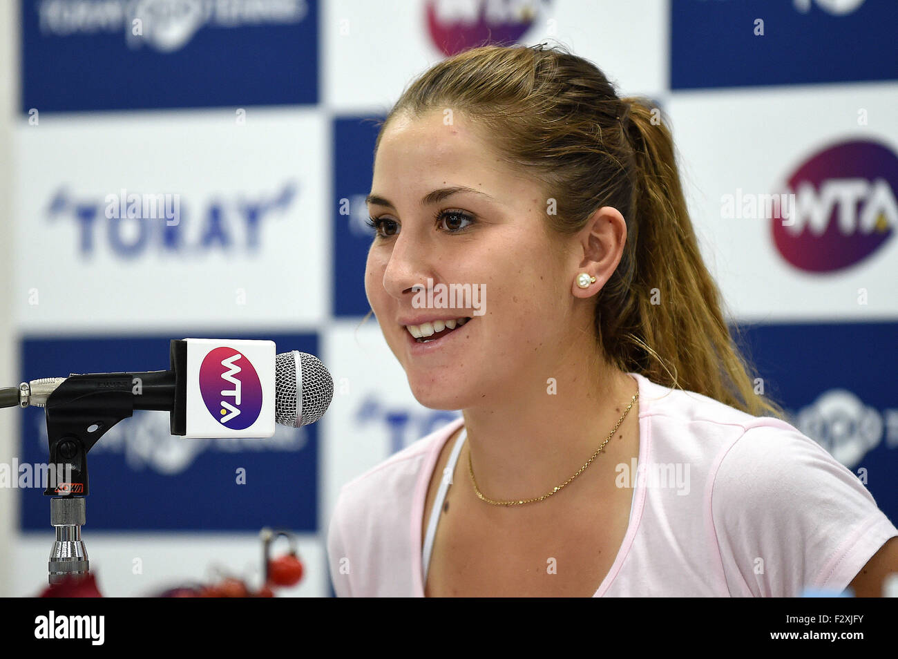 Belinda bencic switzerland in press hires stock photography and images