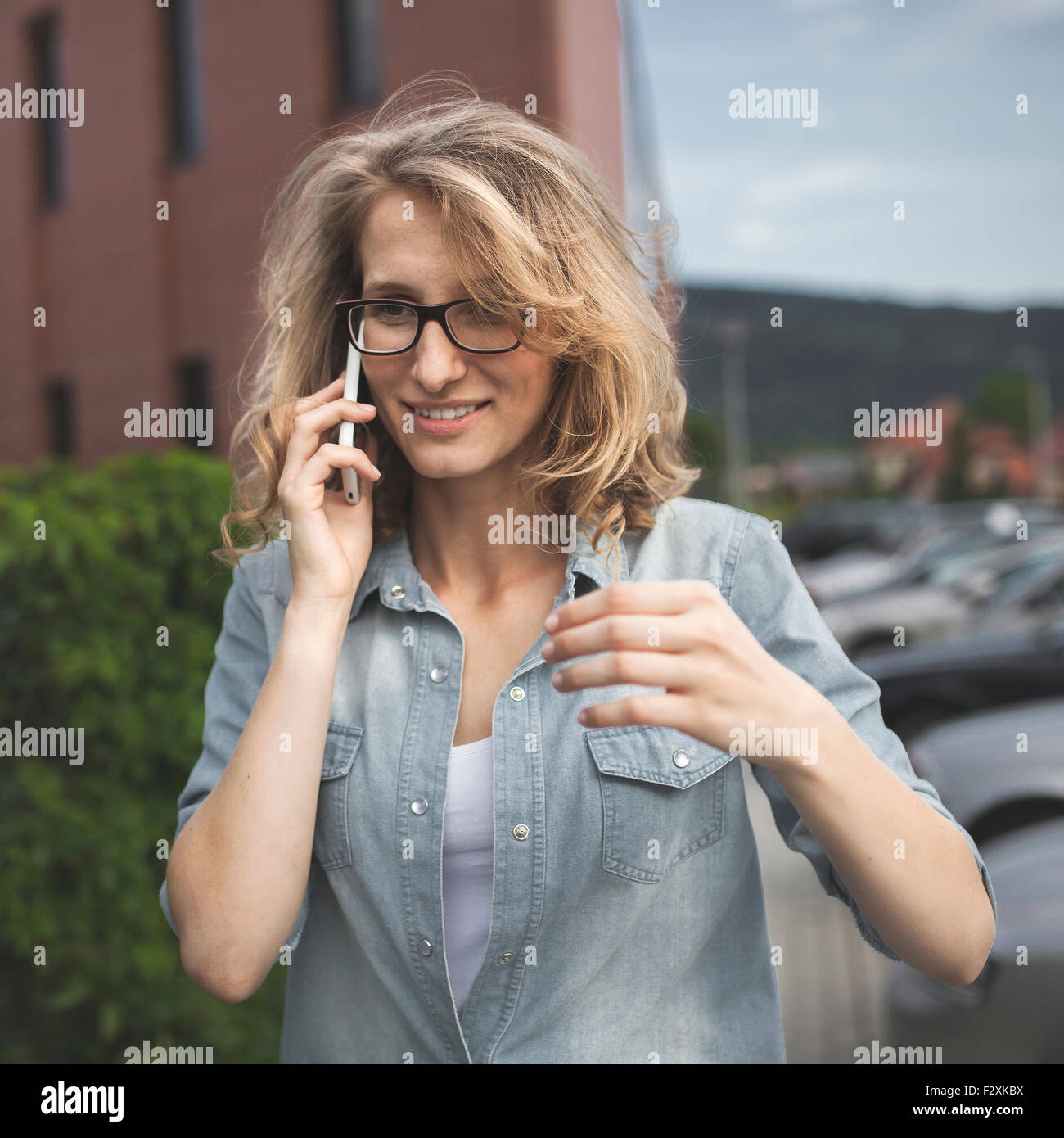 Building outside student upset hi-res stock photography and images - Alamy