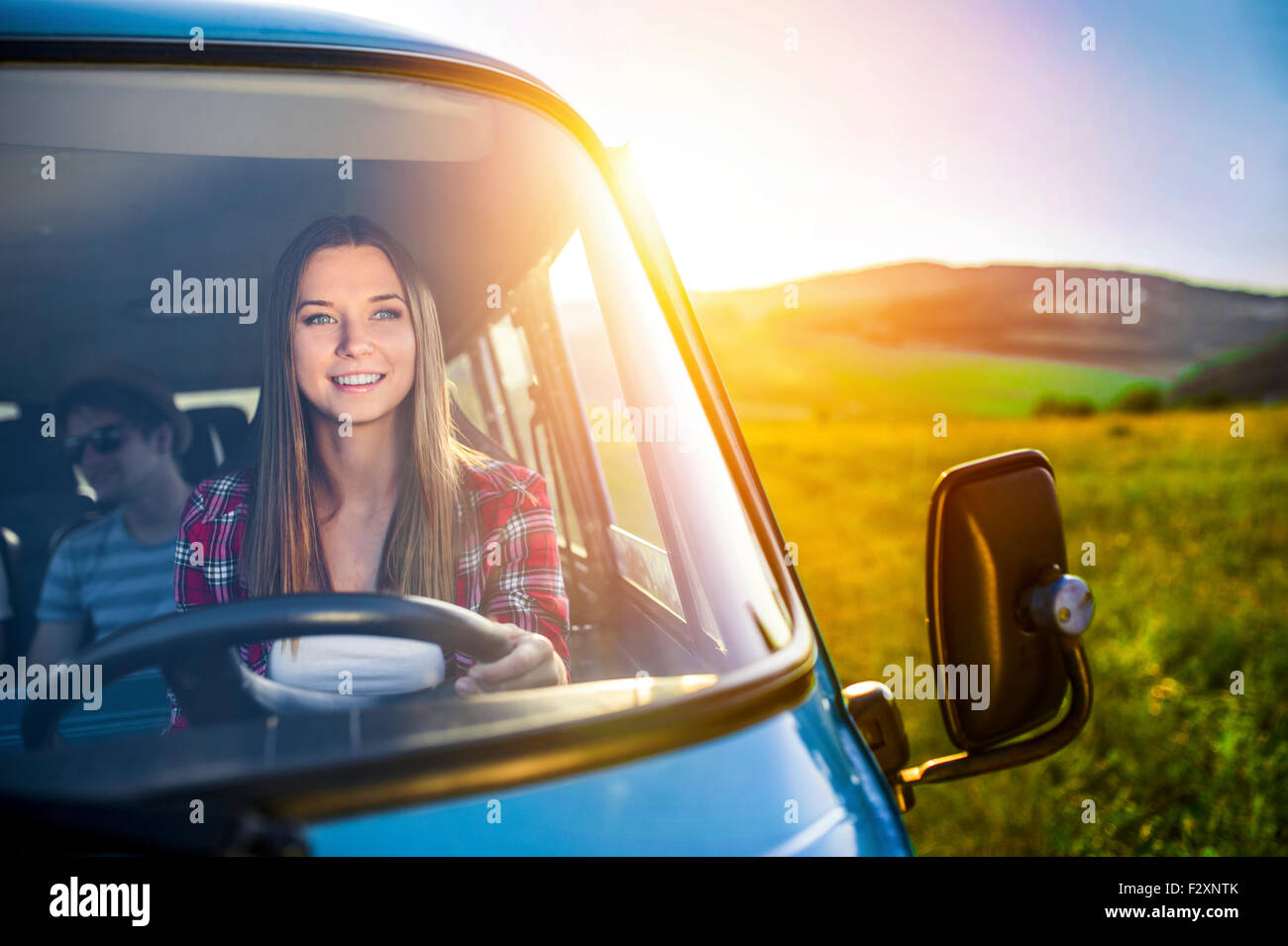 Красивые парни подростки за рулем. Driving is what i do. Инструктор сериал. Уроки вождения. Драйв женщина в небе.