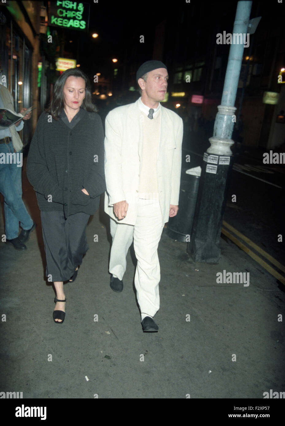 John Malkovich Strolling in Soho London may 2000 (credit image© Jack Ludlam) Stock Photo