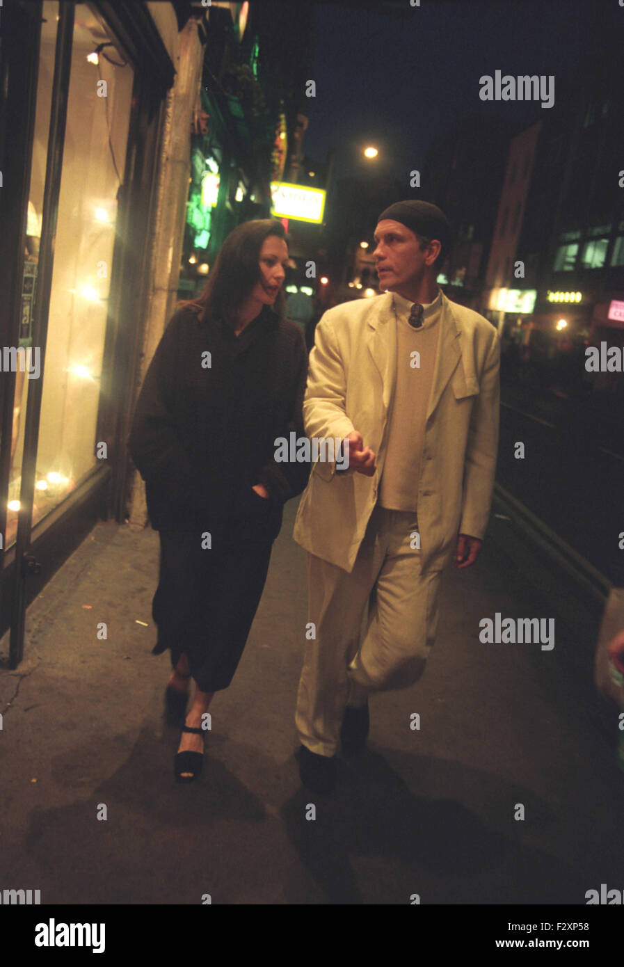 John Malkovich Strolling in Soho London may 2000 (credit image© Jack Ludlam) Stock Photo