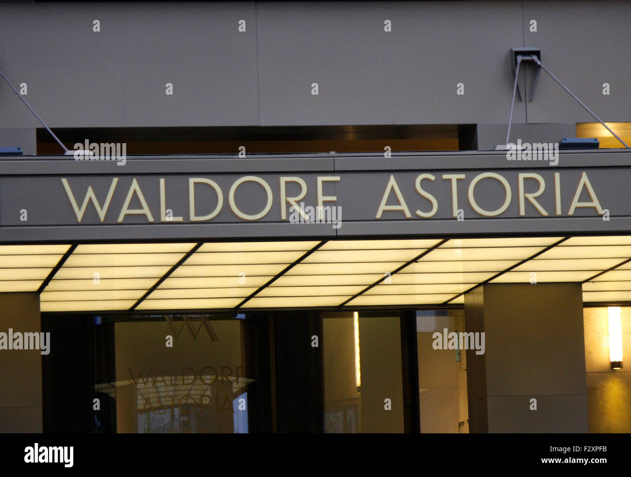 Markenname: 'Waldorf Astoria', Berlin. Stock Photo
