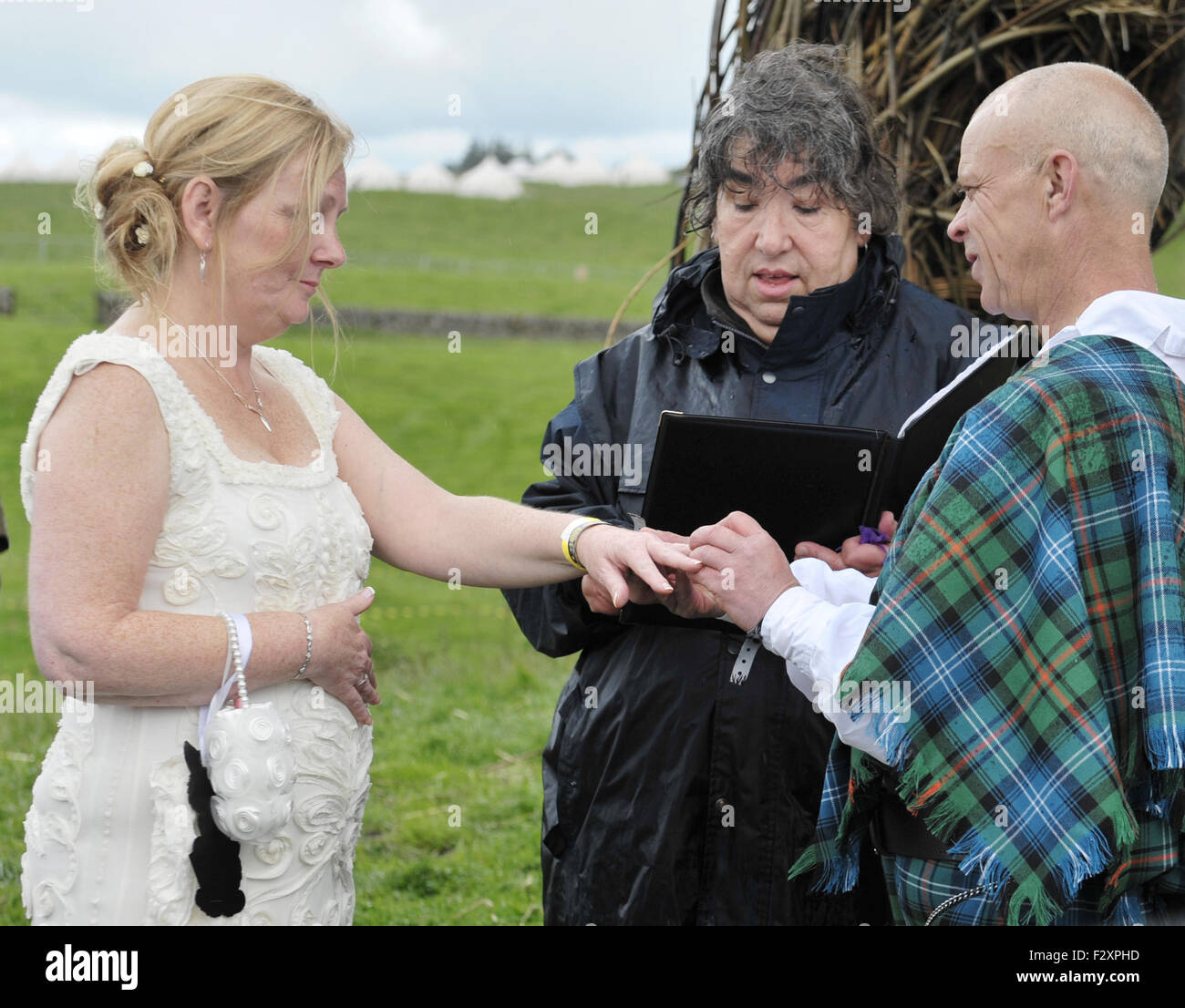 Two wedding rings in rain hi-res stock photography and images - Alamy