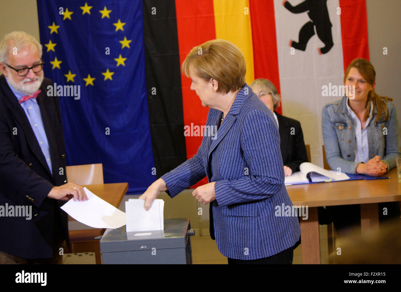 BKin Angela Merkel - Stimmabgabe der Bundeskanzlerin bei den Europawahlen, 25. Mai 2014, Berlin. Stock Photo