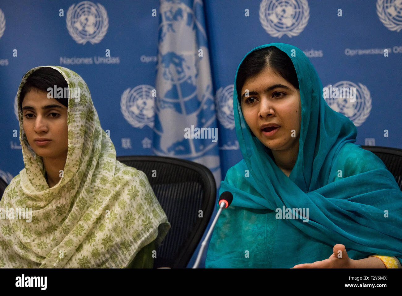 New York, United States. 22nd Sep, 2015. Malala Yousafzai (right), accompanied by four other young women, spoke at a press conference at the United Nations, emphasizing the need to expand educational opportunities in Pakistan. © Albin Lohr-Jones/Pacific Press/Alamy Live News Stock Photo
