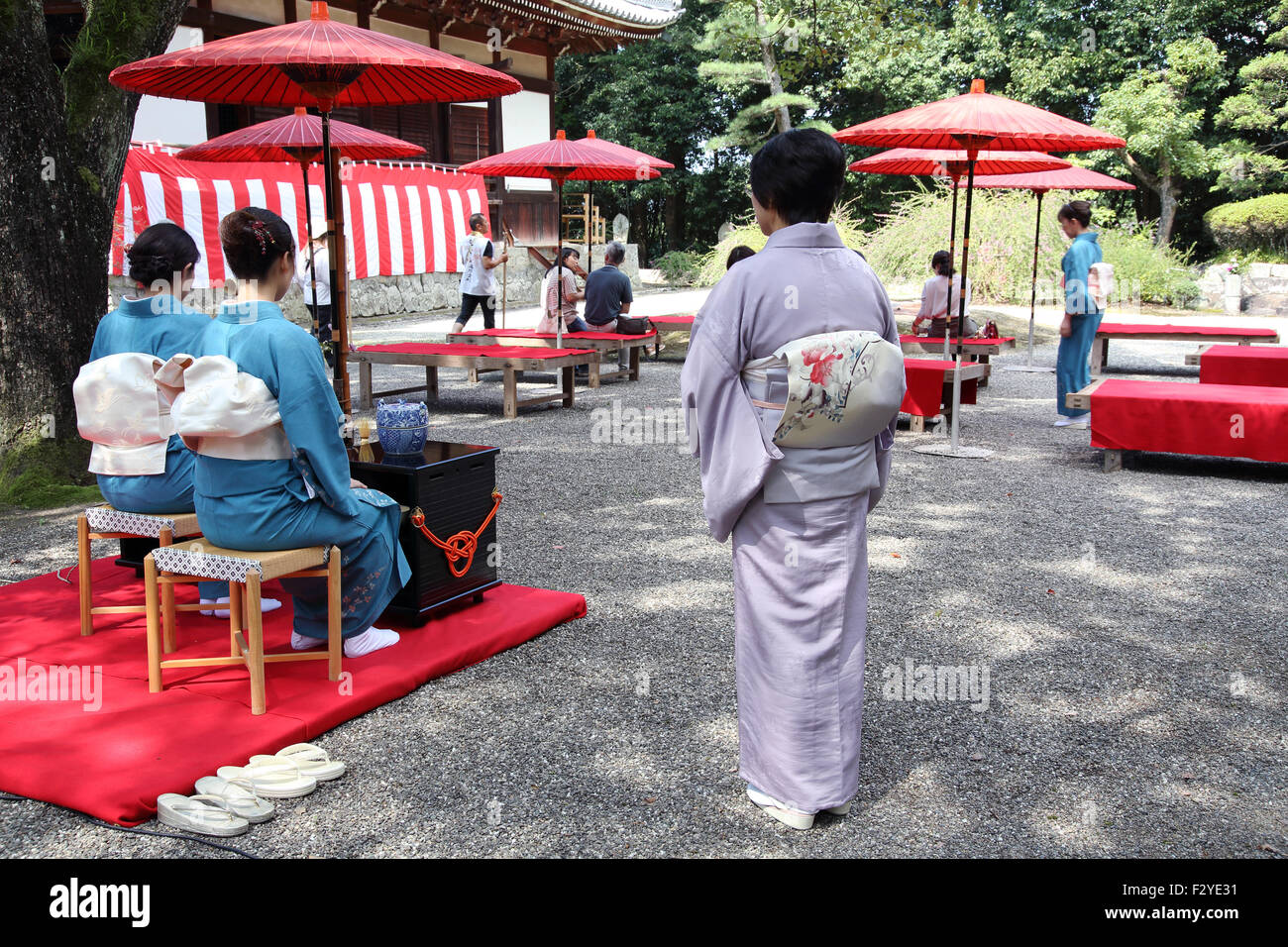 Japanese green tea ceremony in garden Stock Photo