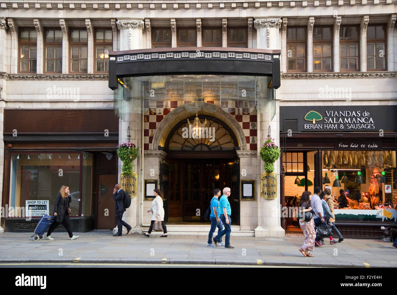 LONDON - SEPTEMBER 2ND: The exterior of Simpsoms on September the 2nd, 2015 in London, england, uk. The Simpsons Savoy savoy res Stock Photo