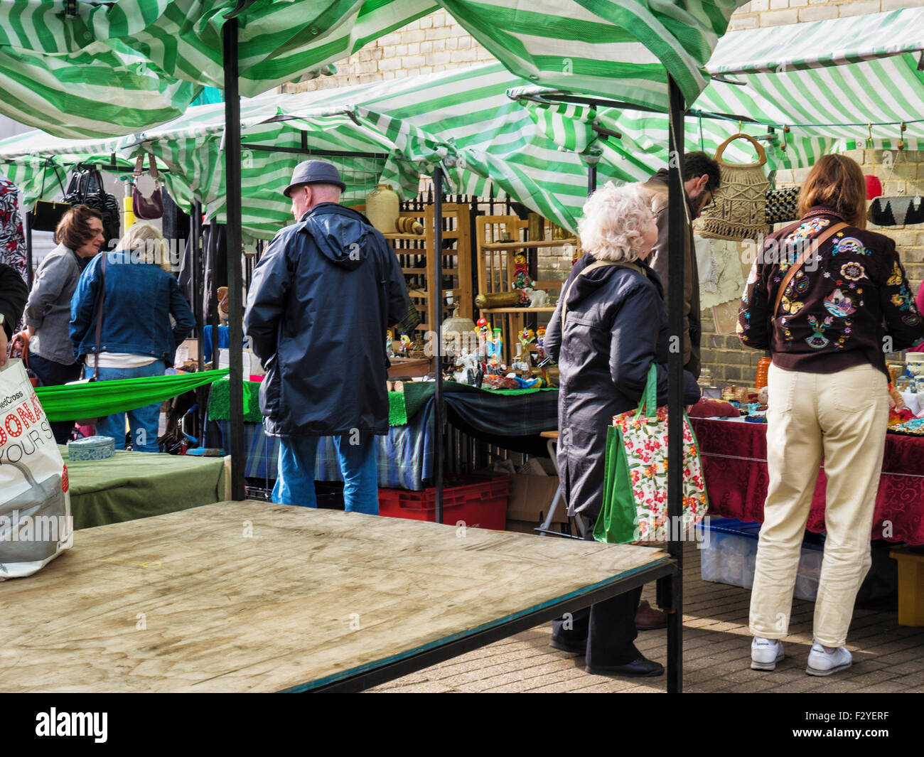 Sells collectibles hires stock photography and images Alamy