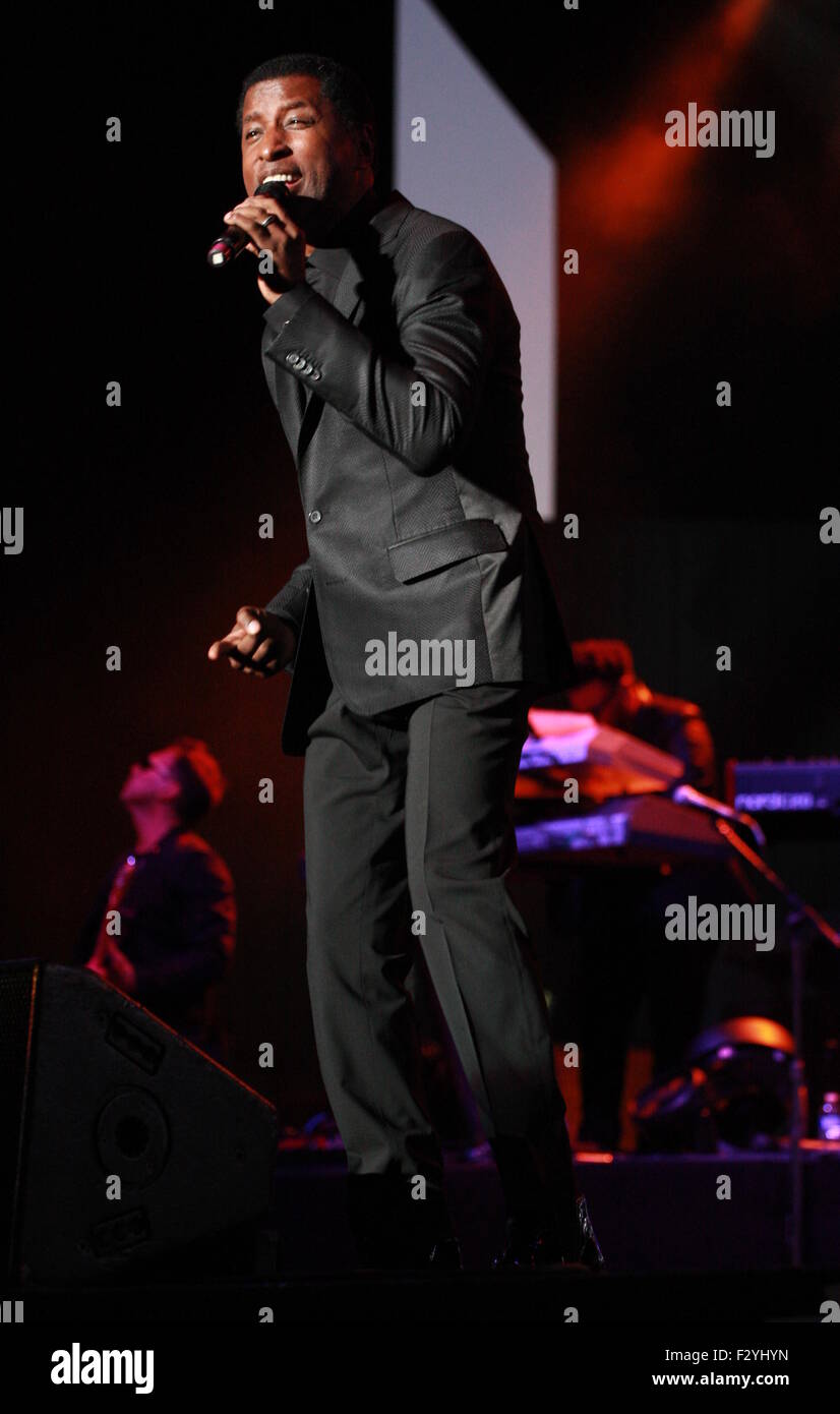 performances-at-the-dell-music-center-featuring-babyface-where