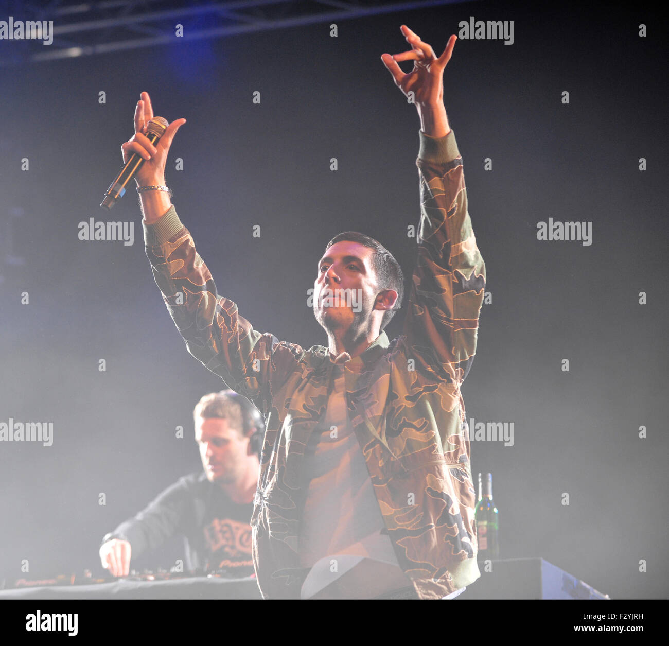Example music 2015 hi-res stock photography and images - Alamy