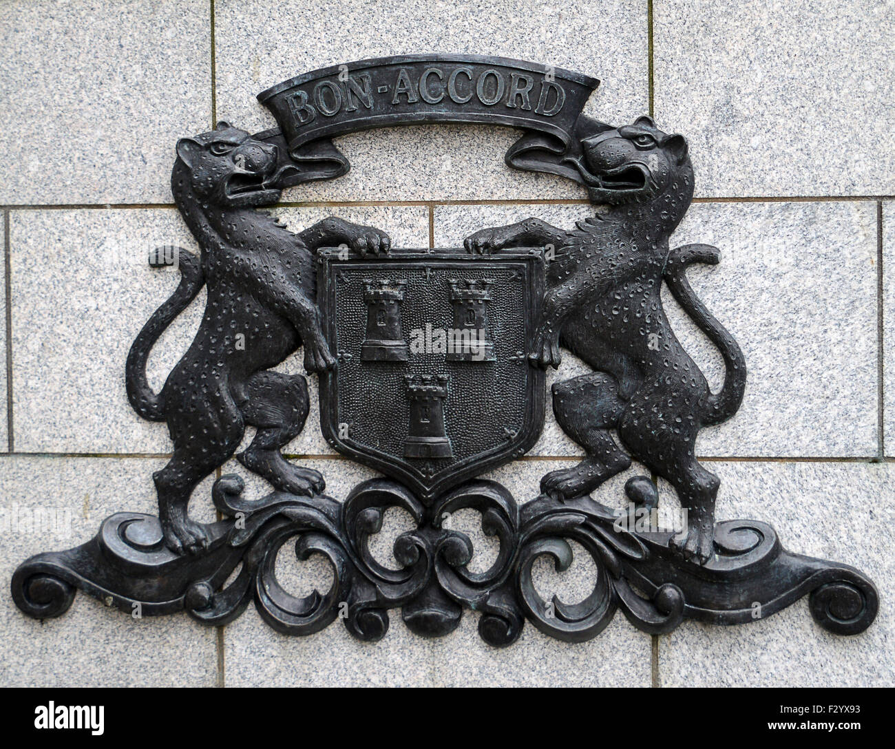 Coat of arms of City of Aberdeen supported by two leopards and the motif of Aberdeen Castle. The motto of the city 'Bon Accord' Stock Photo