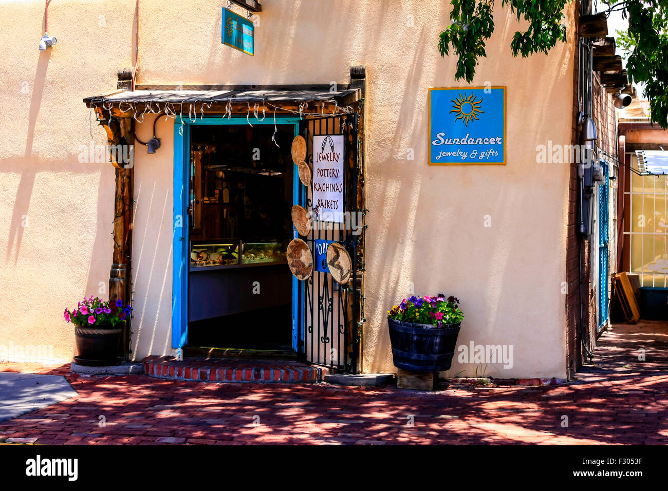 The Sundancer gift shop in Old Town Albuquerque in New Mexico Stock Photo Alamy