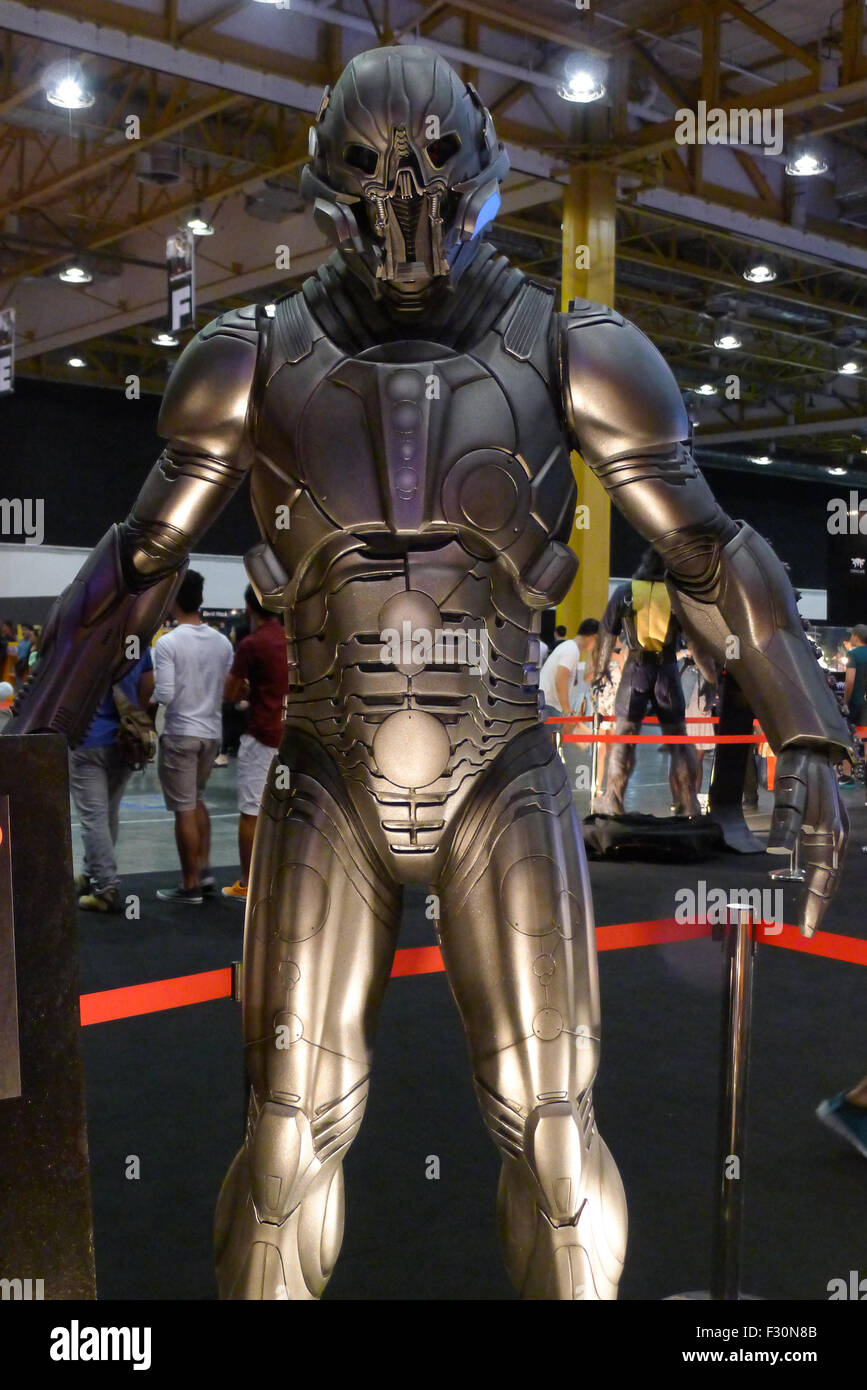 Manila, Philippines. 20th Sep, 2015. A static replica of the armored suit worn by the Siphon, from the movie, Race to Witch Mountain, was on display at the event. © Josefiel Rivera/Pacific Press/Alamy Live News Stock Photo