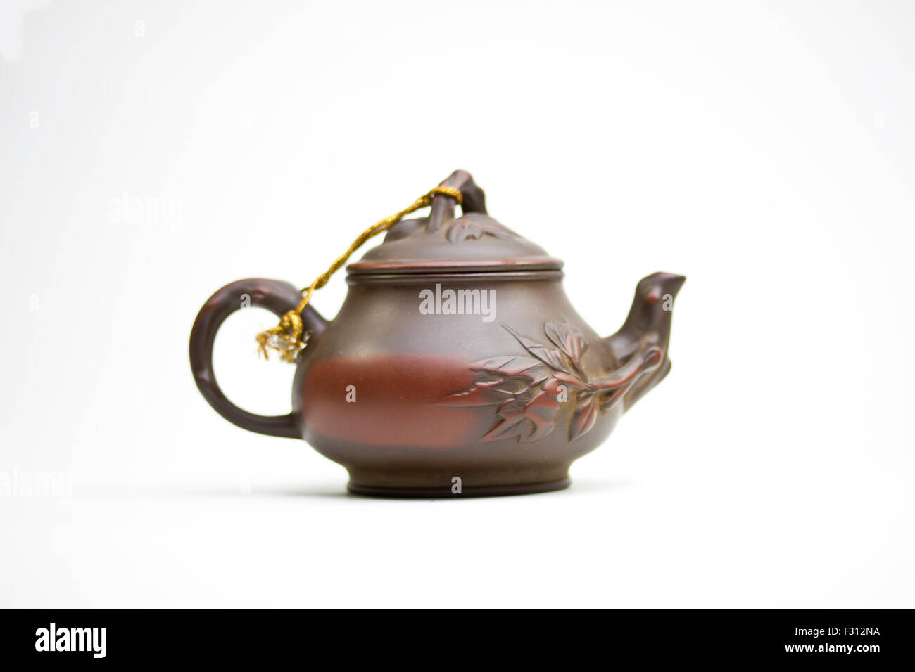 Brass teapot hi-res stock photography and images - Alamy