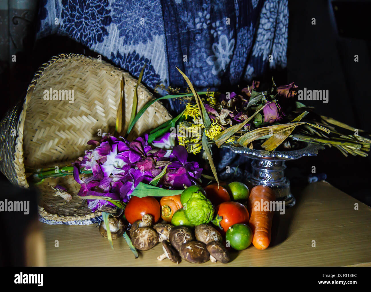 Flowers and Fruits still life Stock Photo - Alamy