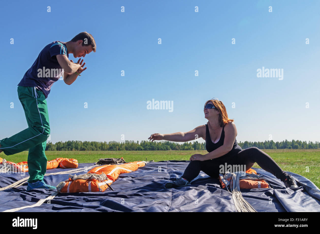 Parachutists 2014. Packing of parachutes Stock Photo Alamy