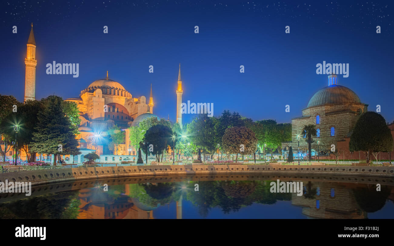 Hagia Sophia in Istanbul, Turkey early at the night Stock Photo - Alamy