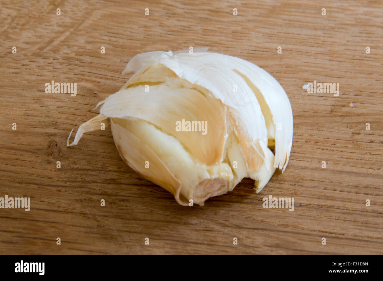 Crushed garlic clove hires stock photography and images Alamy
