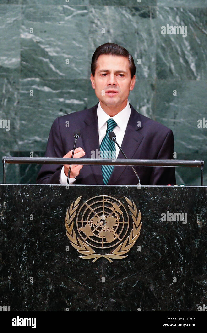 New York, USA. 27th Sep, 2015. Mexican President Enrique Pena Nieto speaks at the Sustainable Development Summit at United Nations headquarters in New York on Sept. 27, 2015. Credit:  Li Muzi/Xinhua/Alamy Live News Stock Photo