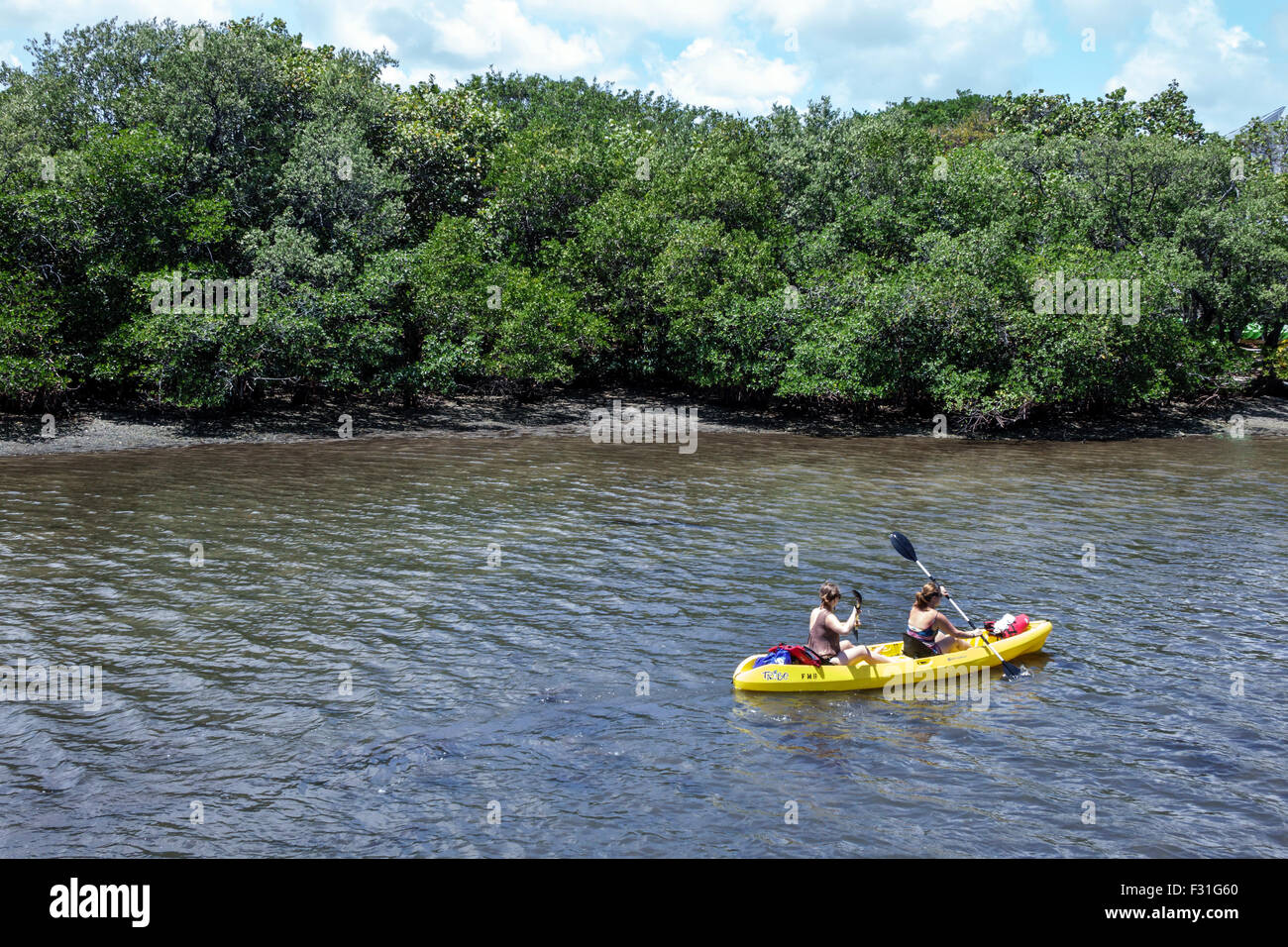 Lady Kayaking High Resolution Stock Photography and Images Alamy