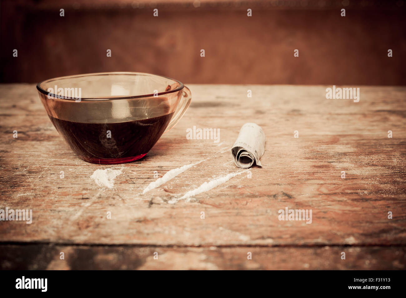 Lines of cocain Stock Photo - Alamy