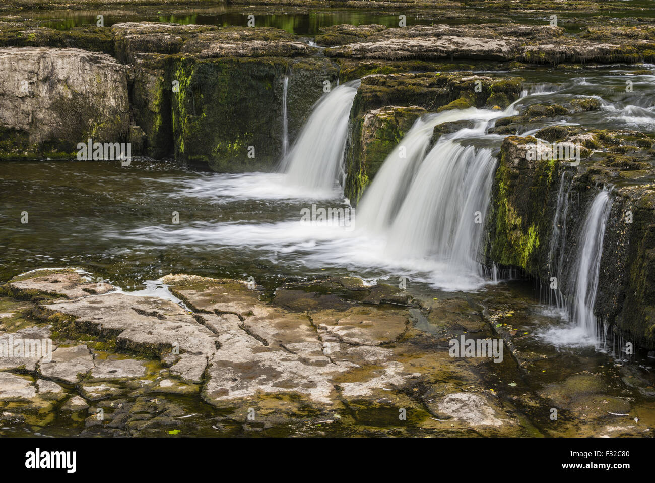 River and waterfall, Aysgarth Falls, Middle Falls, River Ure, Askrigg, Wensleydale, Yorkshire Dales N.P., North Yorkshire, England, June Stock Photo