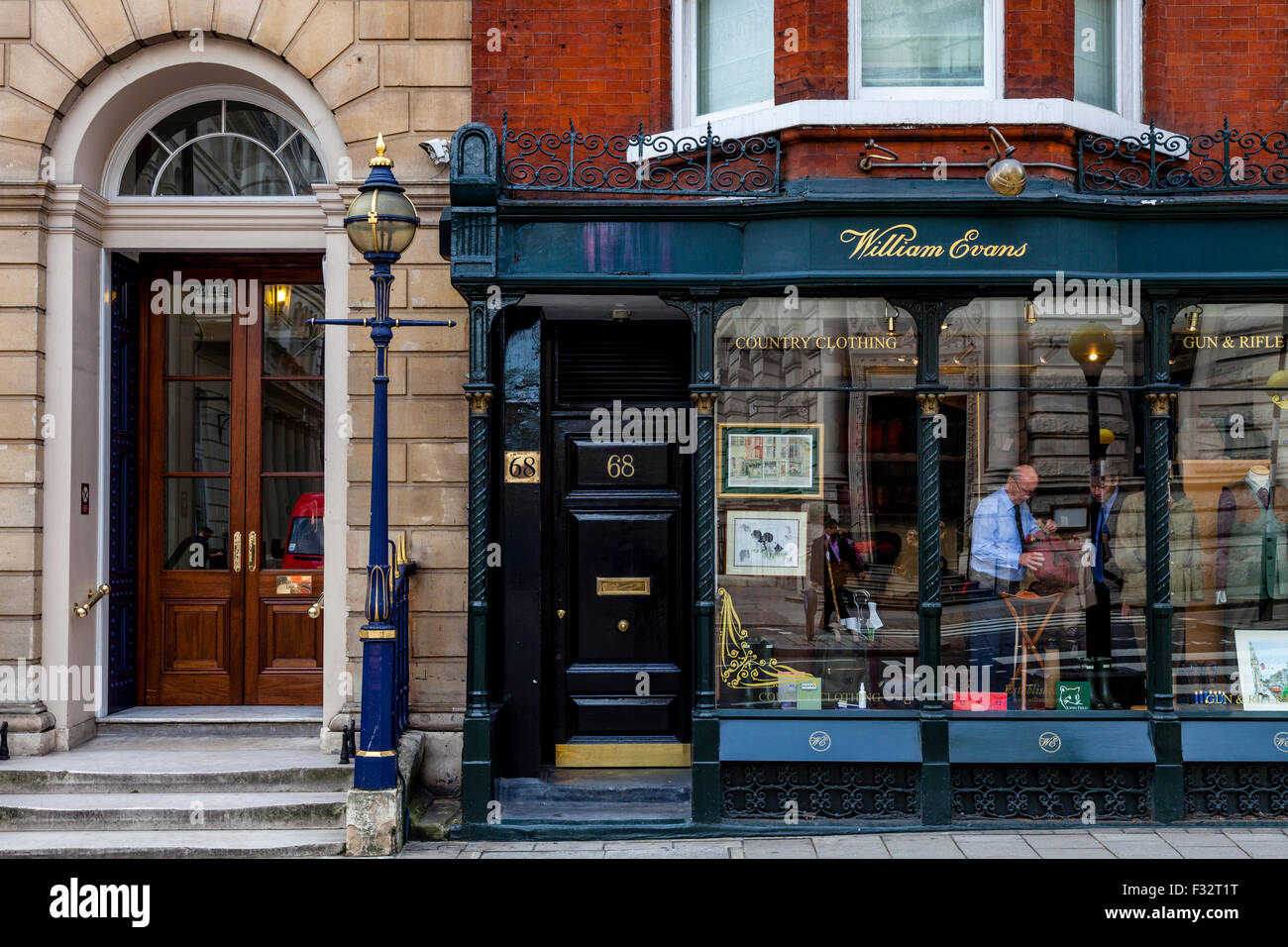 William Evans Country Clothing Shop, St James's Street, London, UK Stock Photo