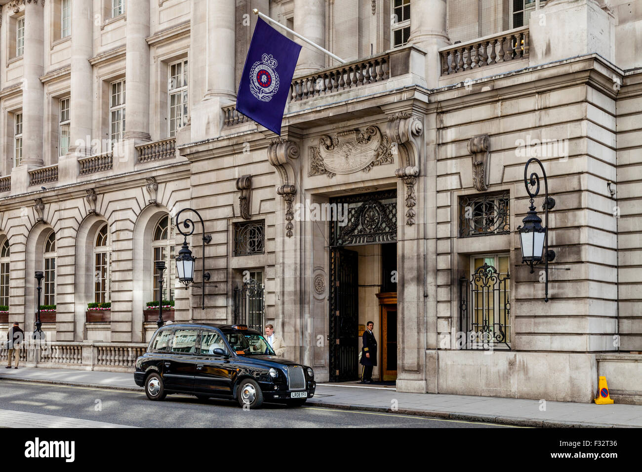 The Royal Automobile Club, Pall Mall, London, England Stock Photo Alamy