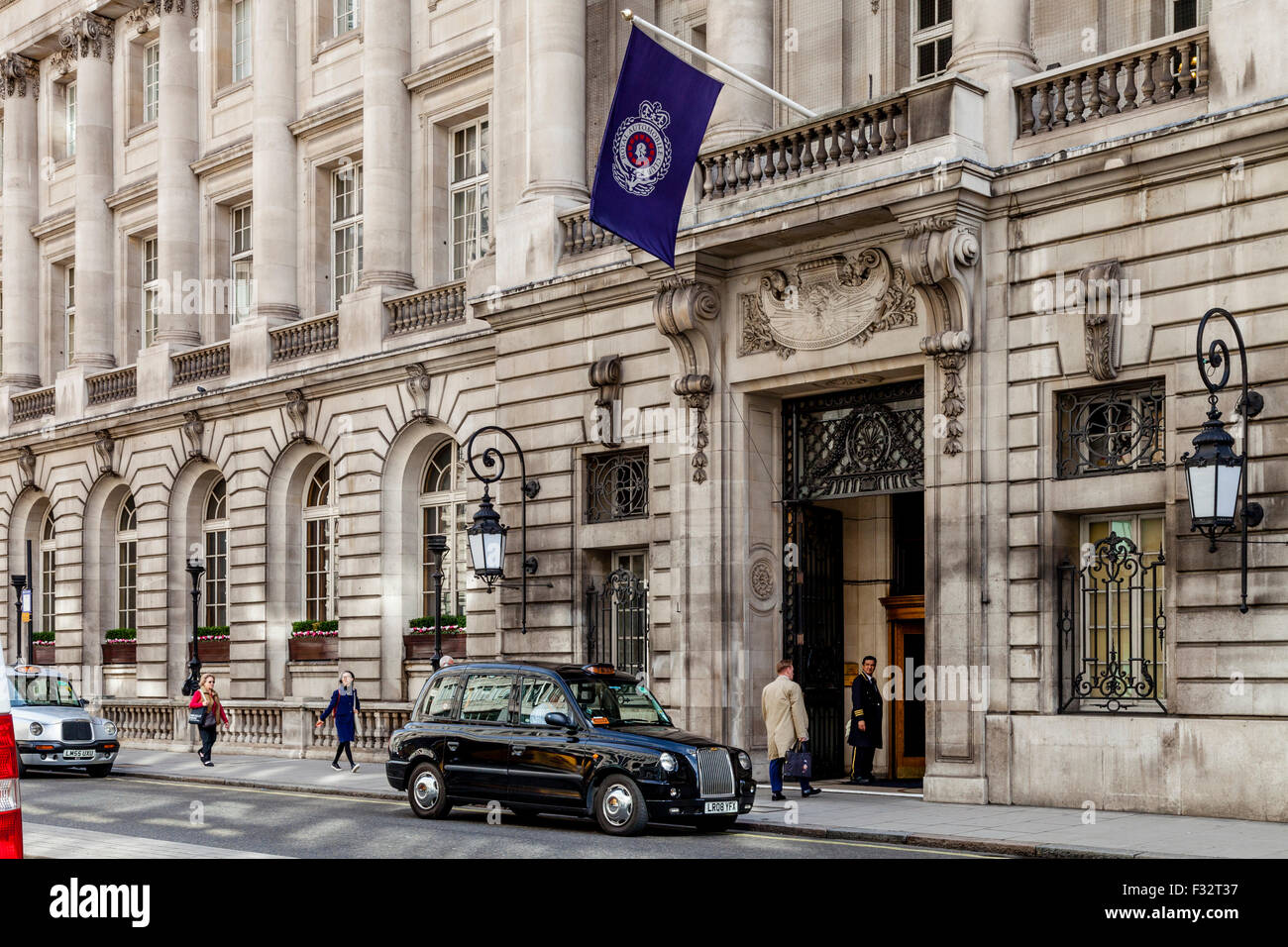 The Royal Automobile Club, Pall Mall, London, England Stock Photo ...