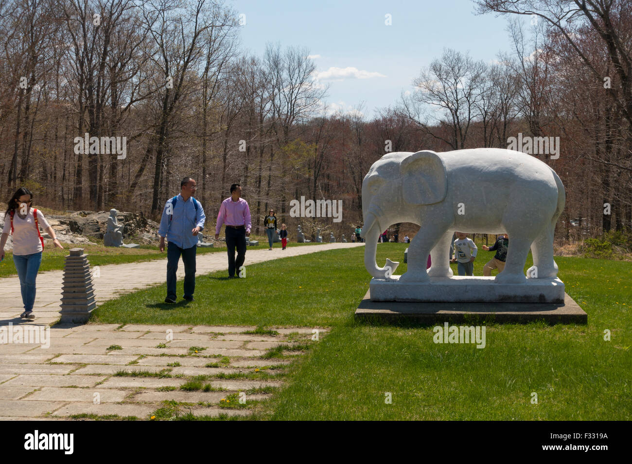 New york kent chuang yen buddhist monastery hires stock photography and images Alamy