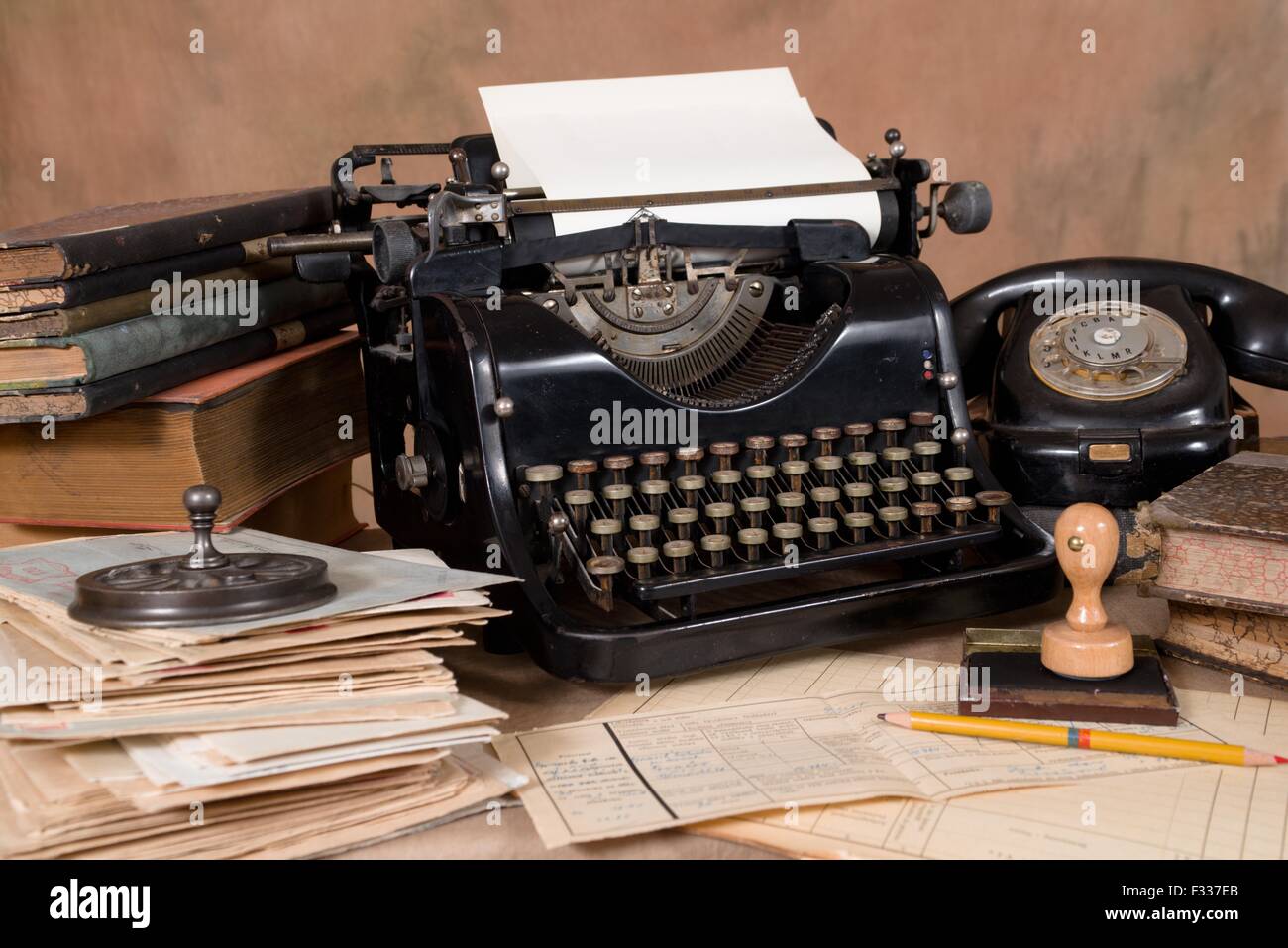 Vintage office desk Stock Photo Alamy