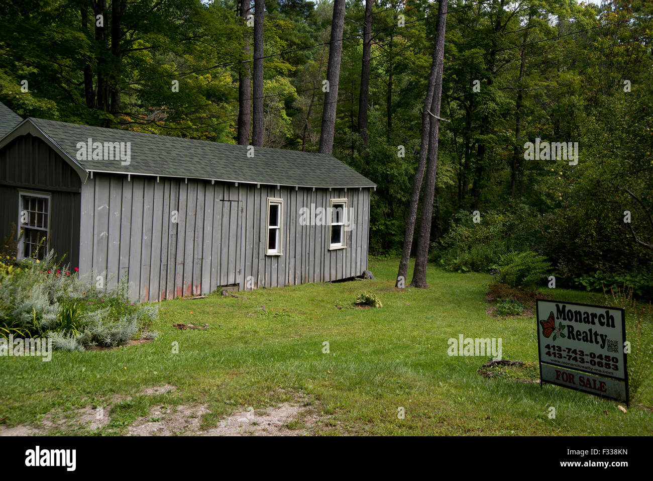 Stockbridge Mass. Berkshire County, Homes on Stockbridge Bowl Stock