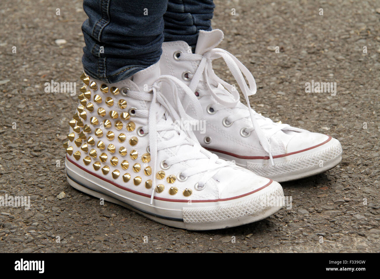 Converse shoes 2015 hi-res stock photography and images - Alamy