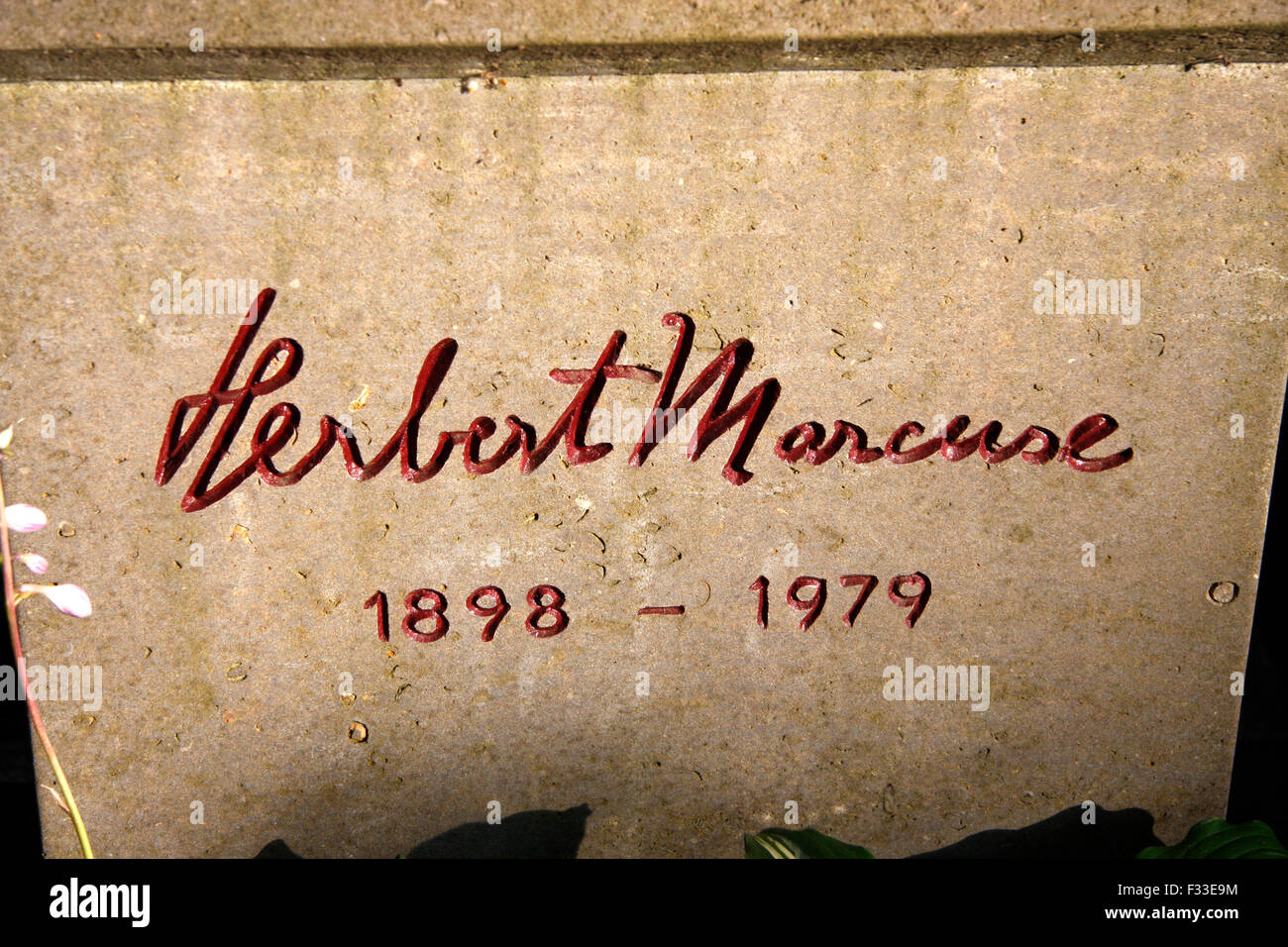 Grabstaette von Herbert Marcuse auf dem Dorotheenstaedtischen Friedhof, Berlin-Mitte. Stock Photo