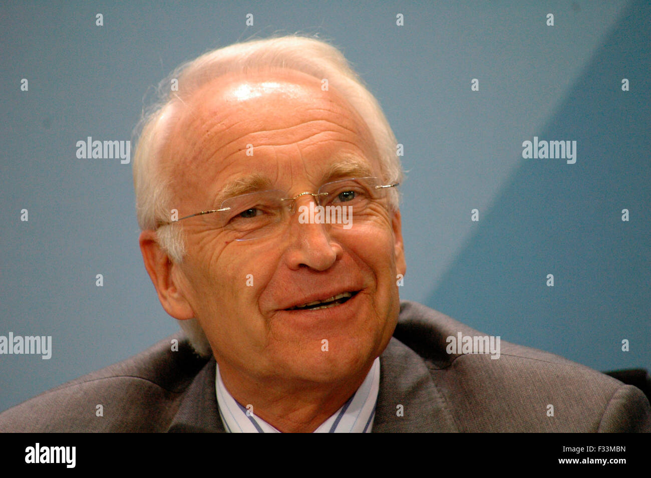 der bayerische Ministerpraesident Edmund Stoiber nach einem Treffen von ...