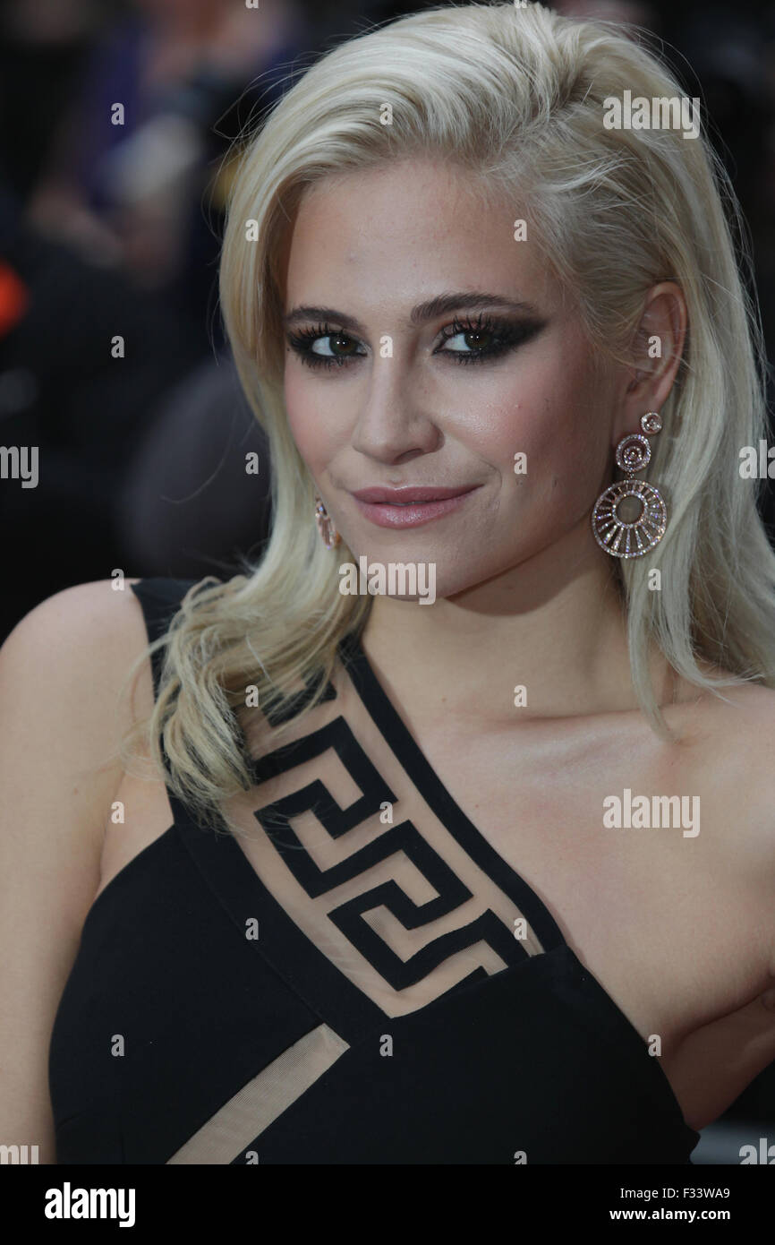 London, UK, 8th Sep 2015: Pixie Lott attends the GQ Men of the Year Awards in London Stock Photo