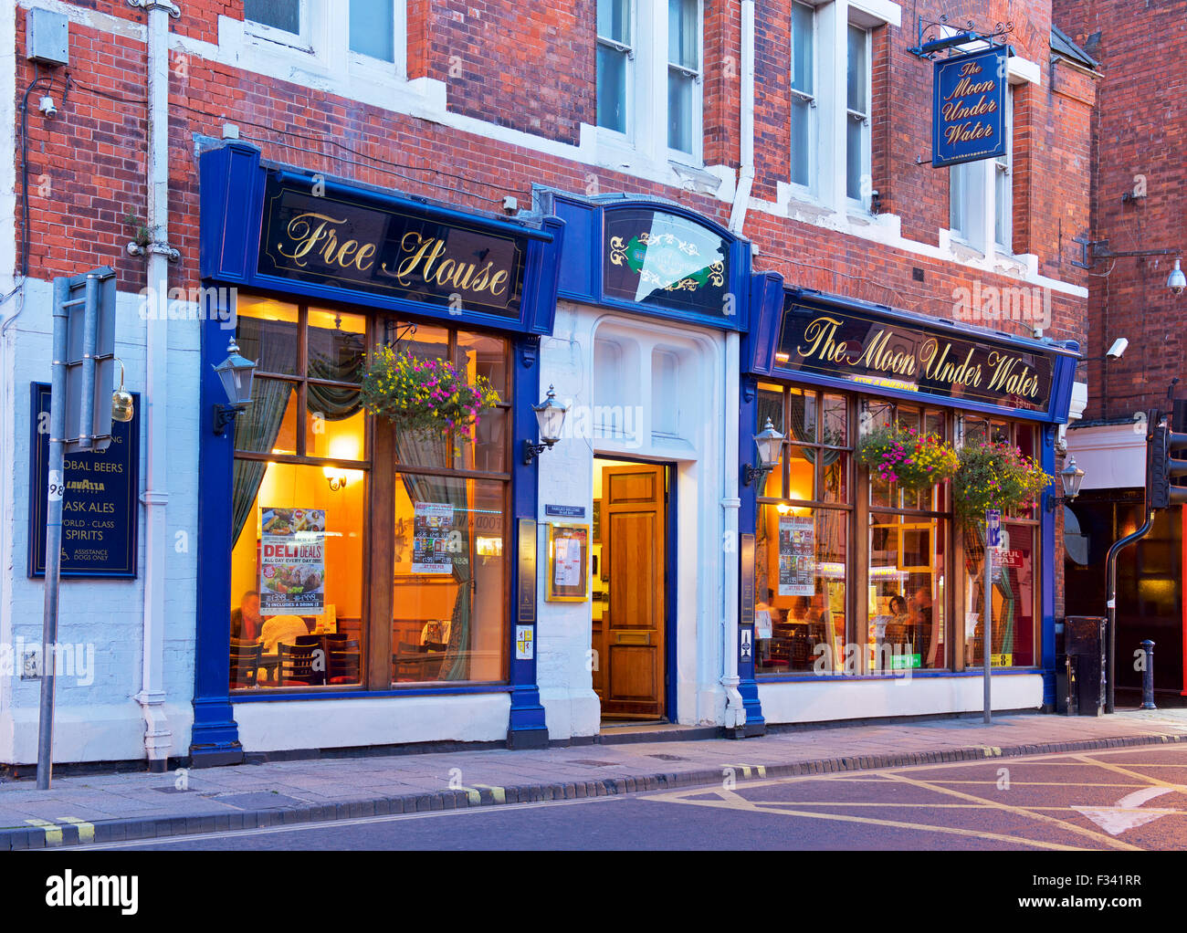 Wetherspoons pub - the Moon Under Water - in Boston, Lincolnshire, England UK Stock Photo