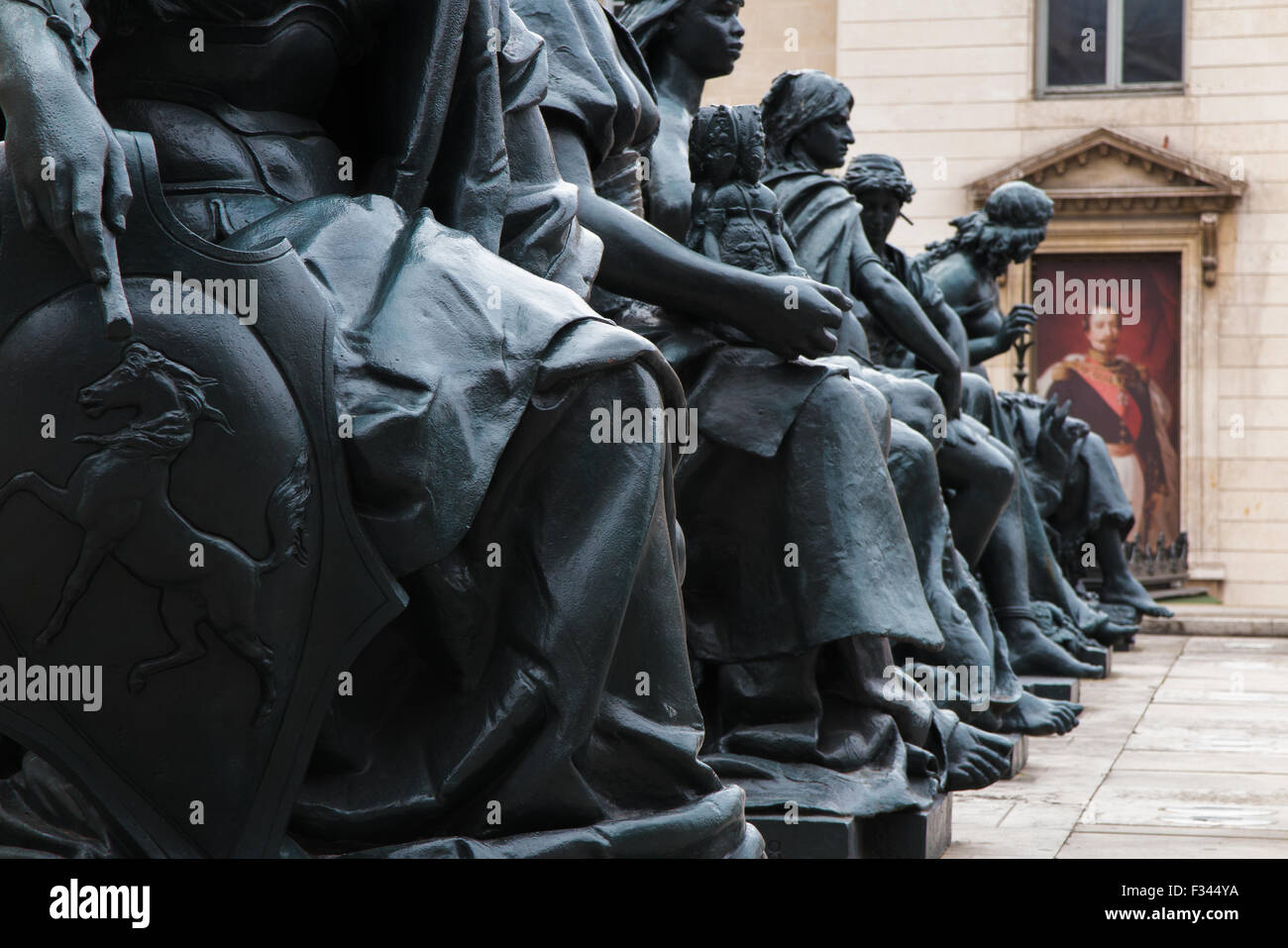 statues outside the Musée d'Orsay, Paris, France Stock Photo Alamy