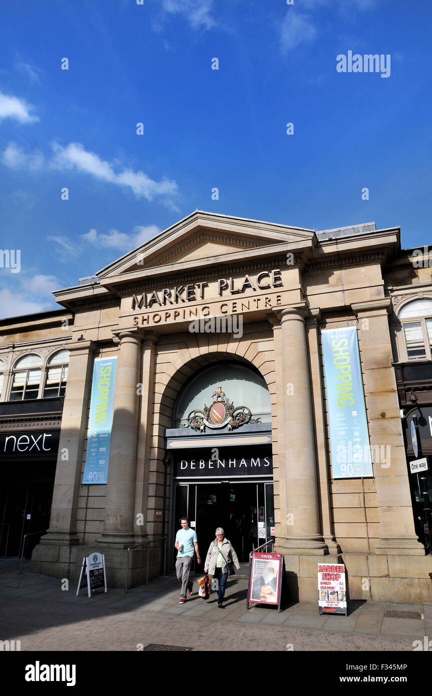 The Market Place shopping centre, Corporation Street, Bolton. Picture by Paul Heyes, Tuesday September 29, 2015. Stock Photo