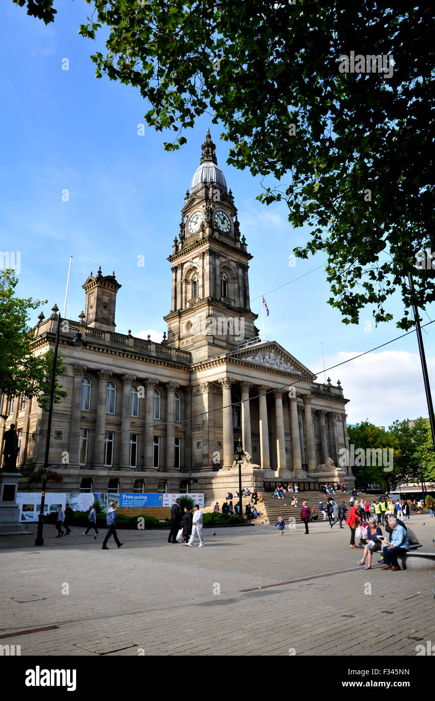 Bolton Town Hall, Victoria Square, Bolton. Picture by Paul Heyes, Tuesday September 29, 2015. Stock Photo