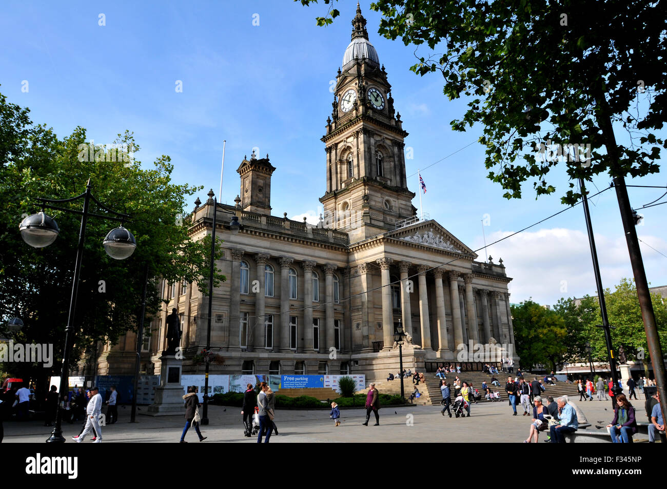 Bolton Town Hall, Victoria Square, Bolton. Picture by Paul Heyes, Tuesday September 29, 2015. Stock Photo