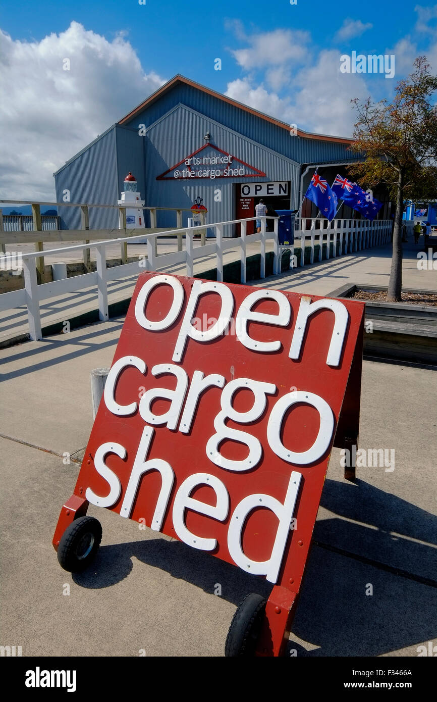 Cargo shed hires stock photography and images Alamy