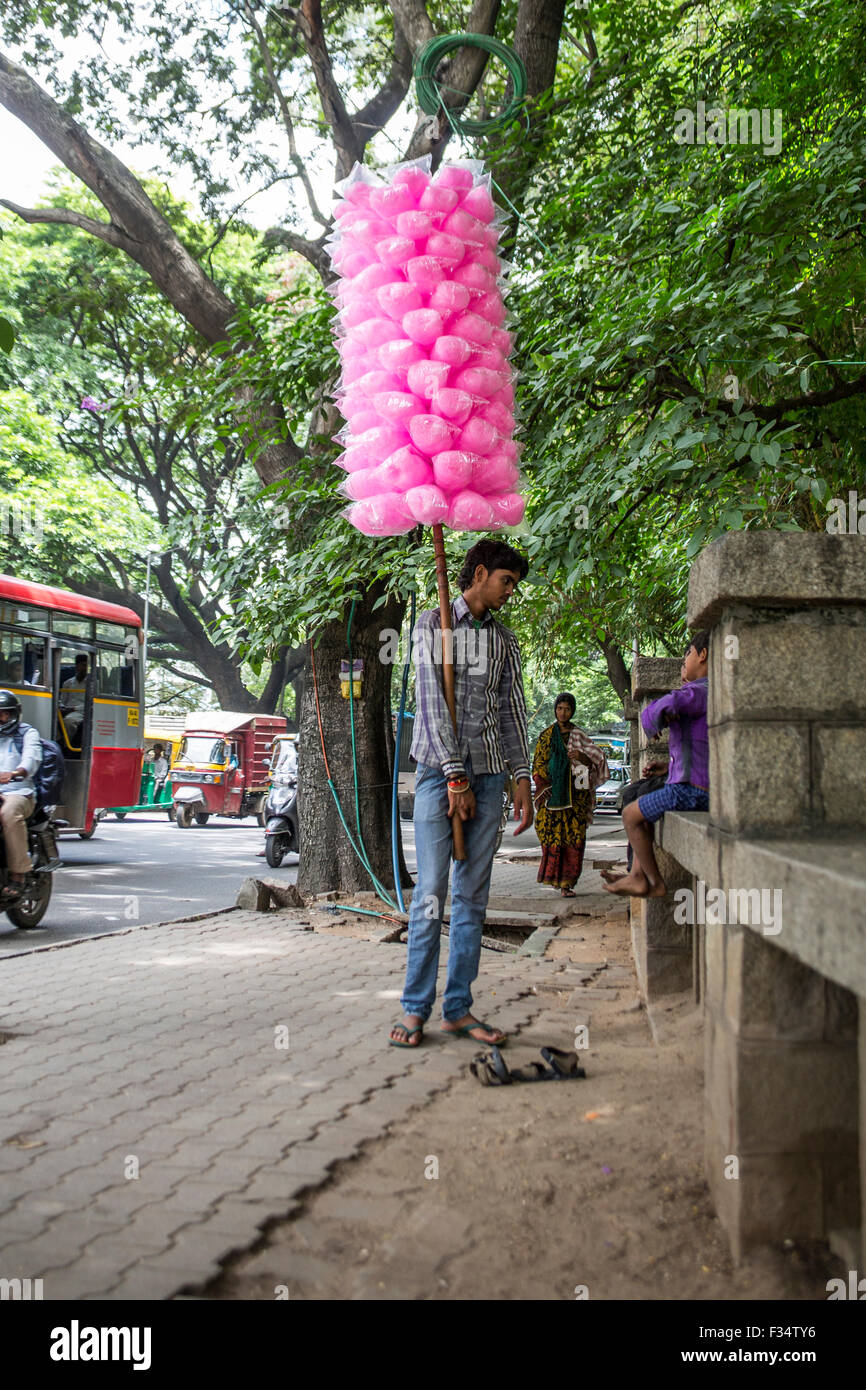 Candy floss seller, Bengaluru, Karnataka, India Stock Photo Alamy